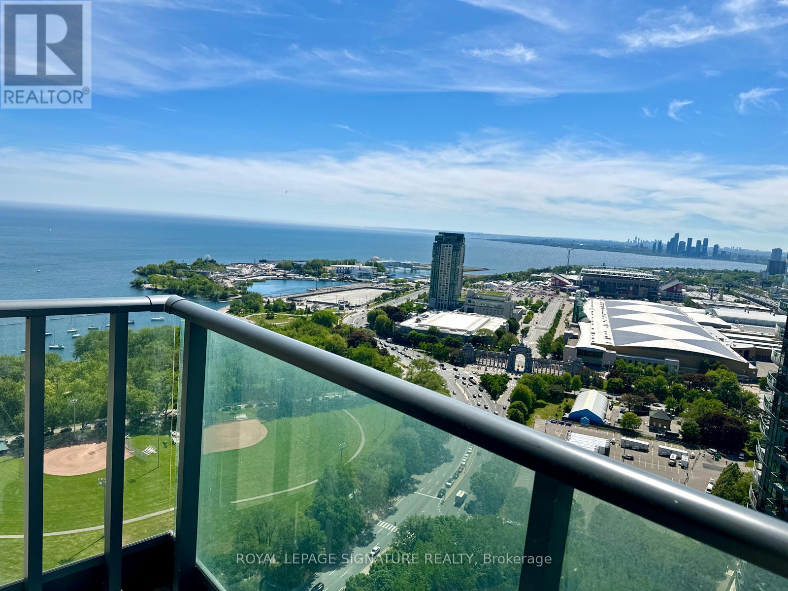 3709 - 215 Fort York Boulevard, Toronto, Ontario  M5V 4A2 - Photo 16 - C13736506