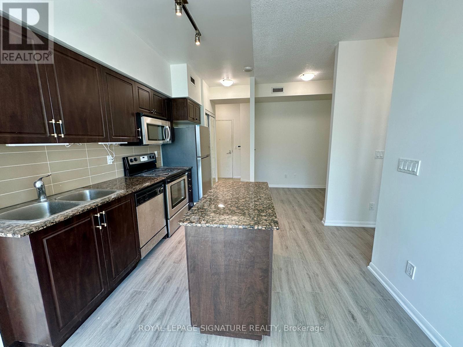 3709 - 215 Fort York Boulevard, Toronto, Ontario  M5V 4A2 - Photo 6 - C13736506