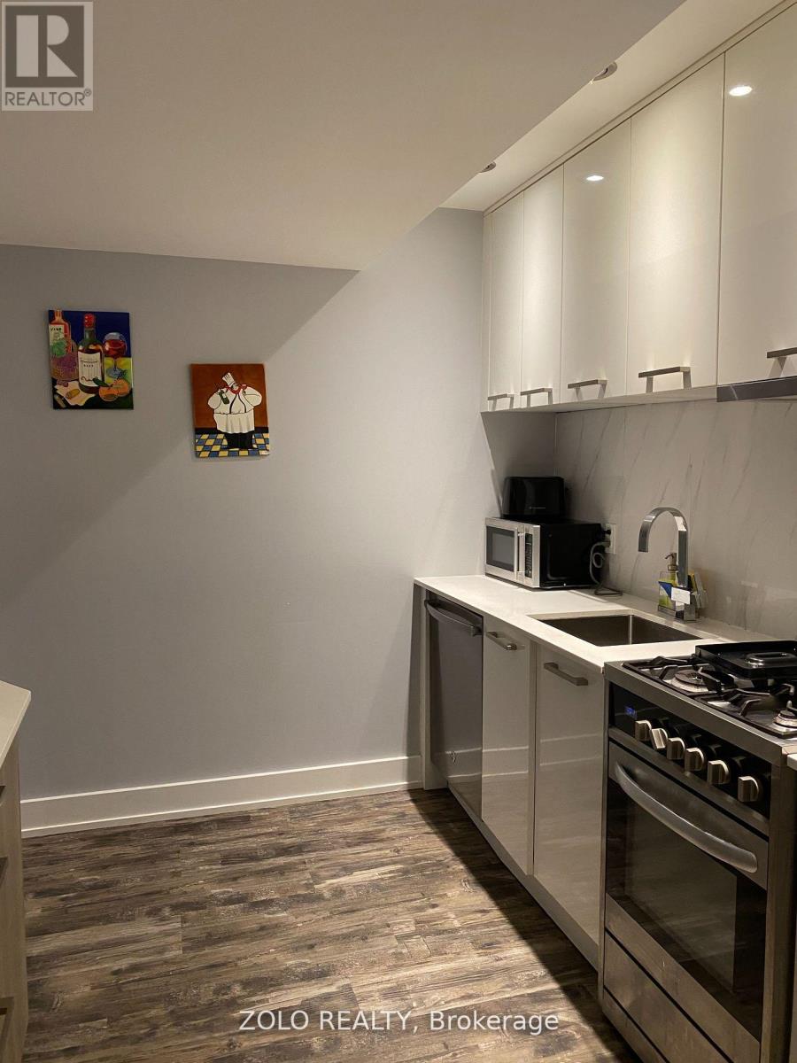 144 Northcliffe Boulevard, Toronto, Ontario  M6E 3K6 - Photo 3 - C13736560