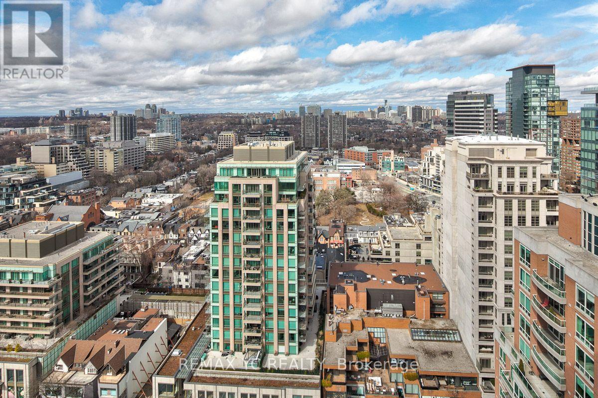 2404 - 88 Cumberland Street, Toronto, Ontario  M5R 1A3 - Photo 18 - C13736830