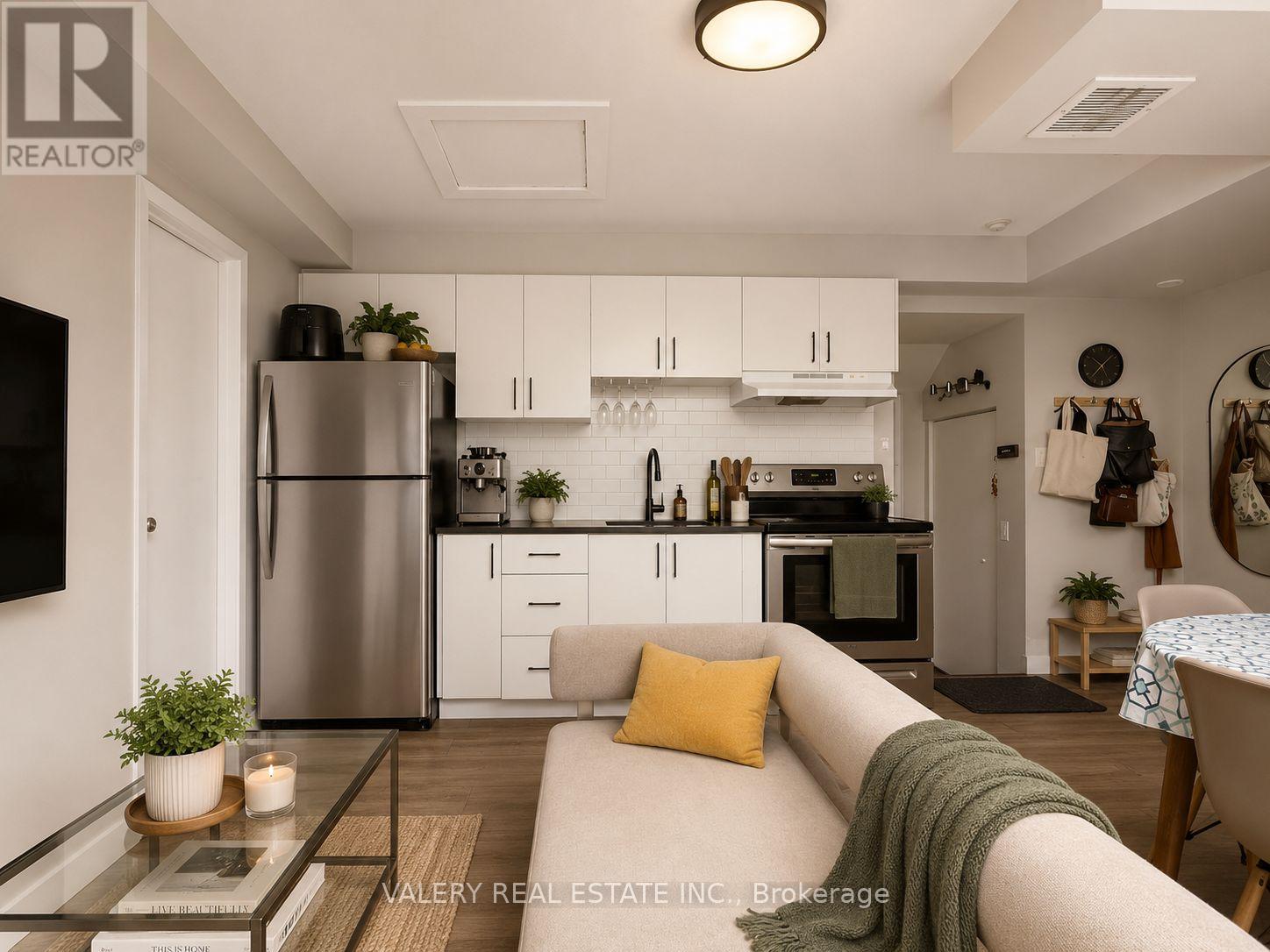 8 - 205 Gerrard Street E, Toronto, Ontario  M5A 2E7 - Photo 5 - C13736832