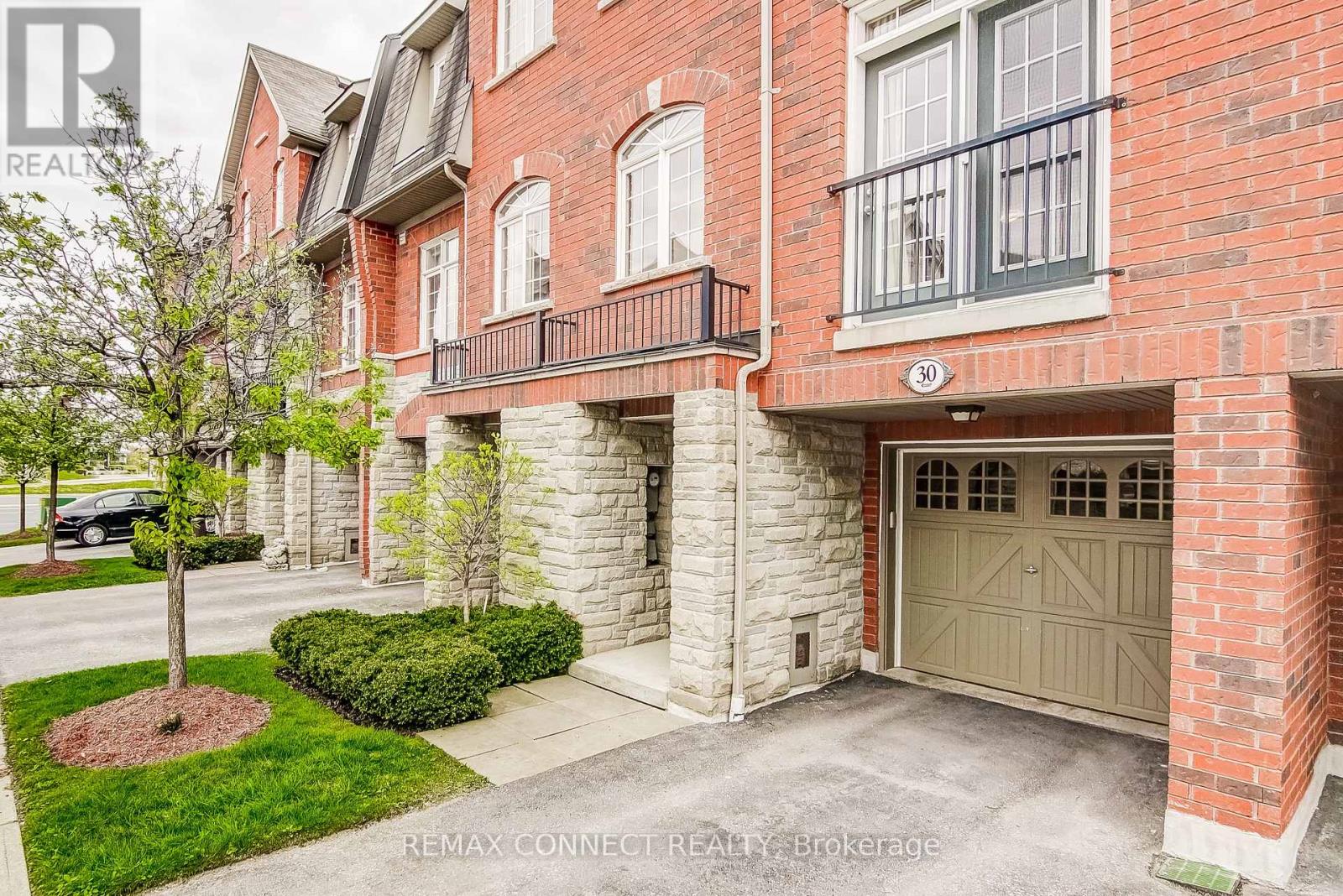 30 - 1701 Finch Avenue, Pickering, Ontario  L1V 0B7 - Photo 2 - E13736482