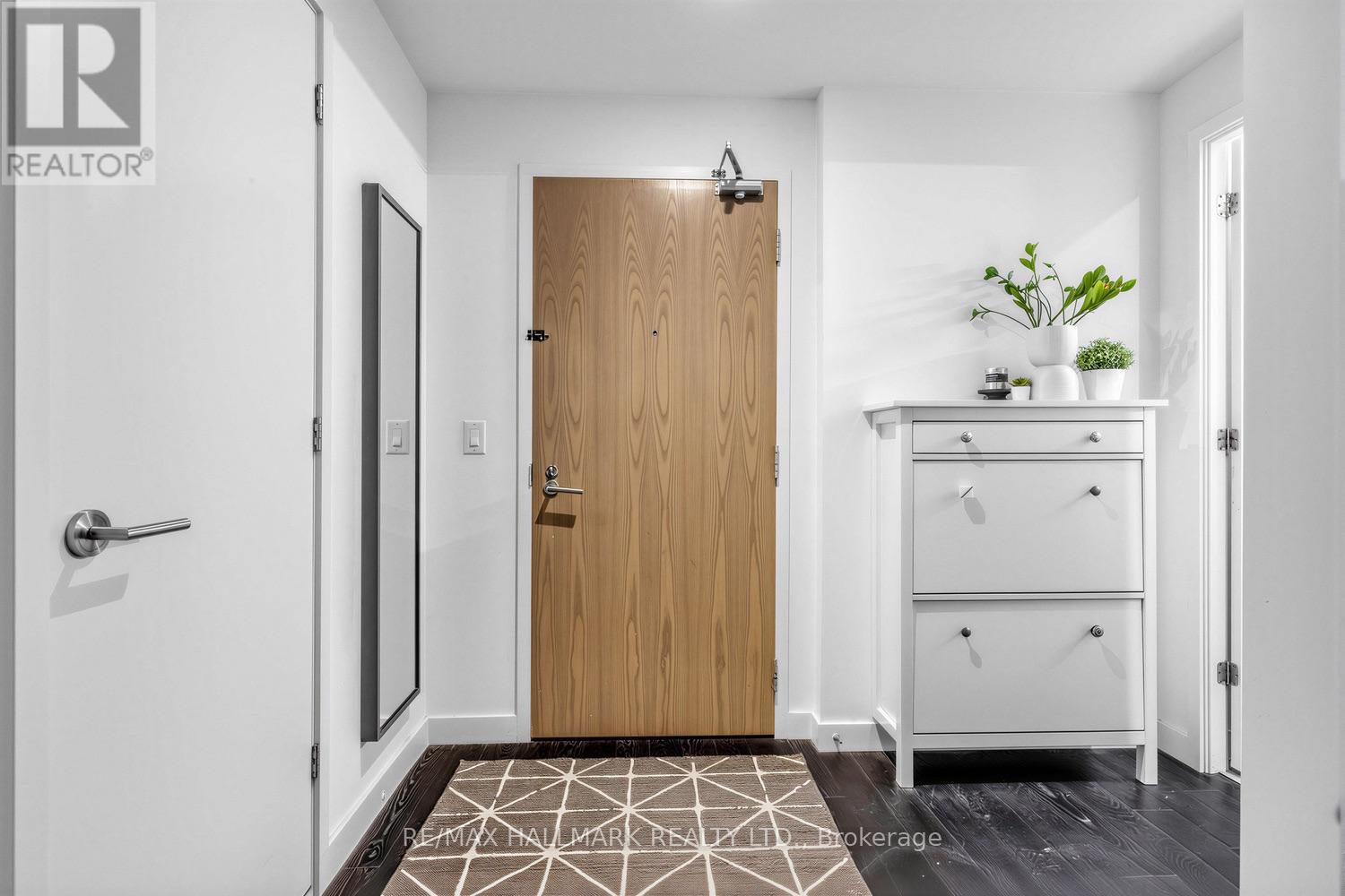 408 - 90 Broadview Avenue, Toronto, Ontario  M4M 0A7 - Photo 2 - E13736492