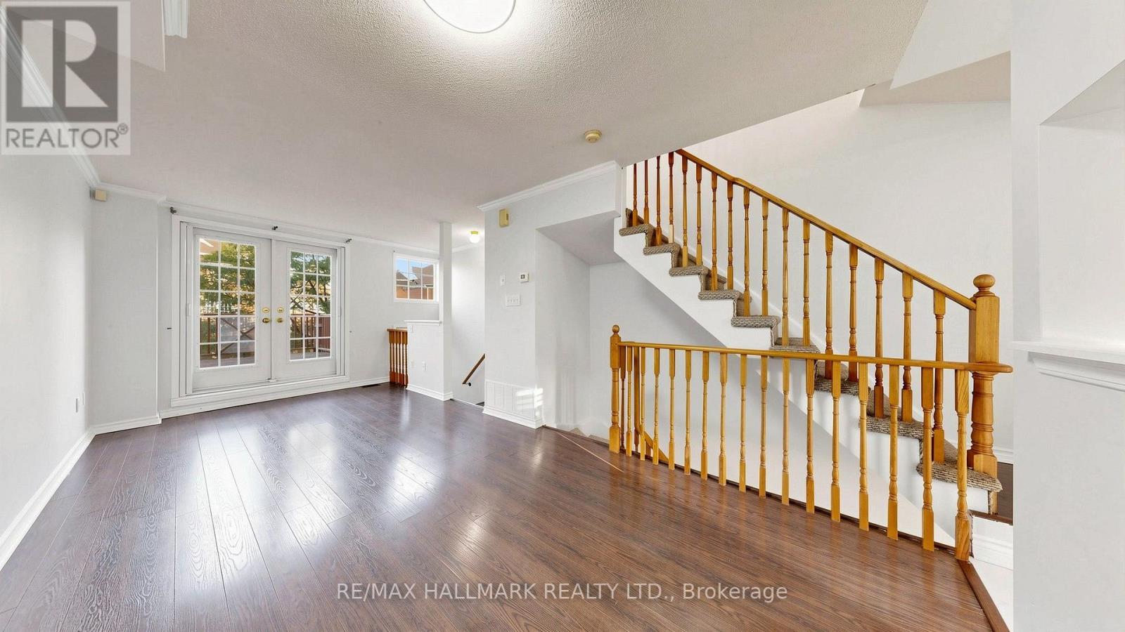 87 Hedge End Road, Toronto, Ontario  M1B 5Z4 - Photo 3 - E13736596