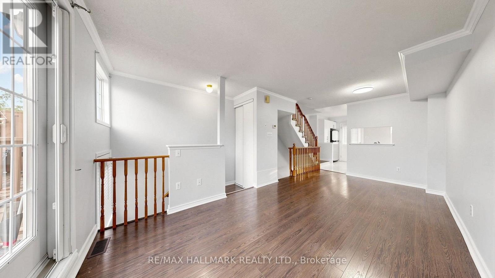 87 Hedge End Road, Toronto, Ontario  M1B 5Z4 - Photo 4 - E13736596