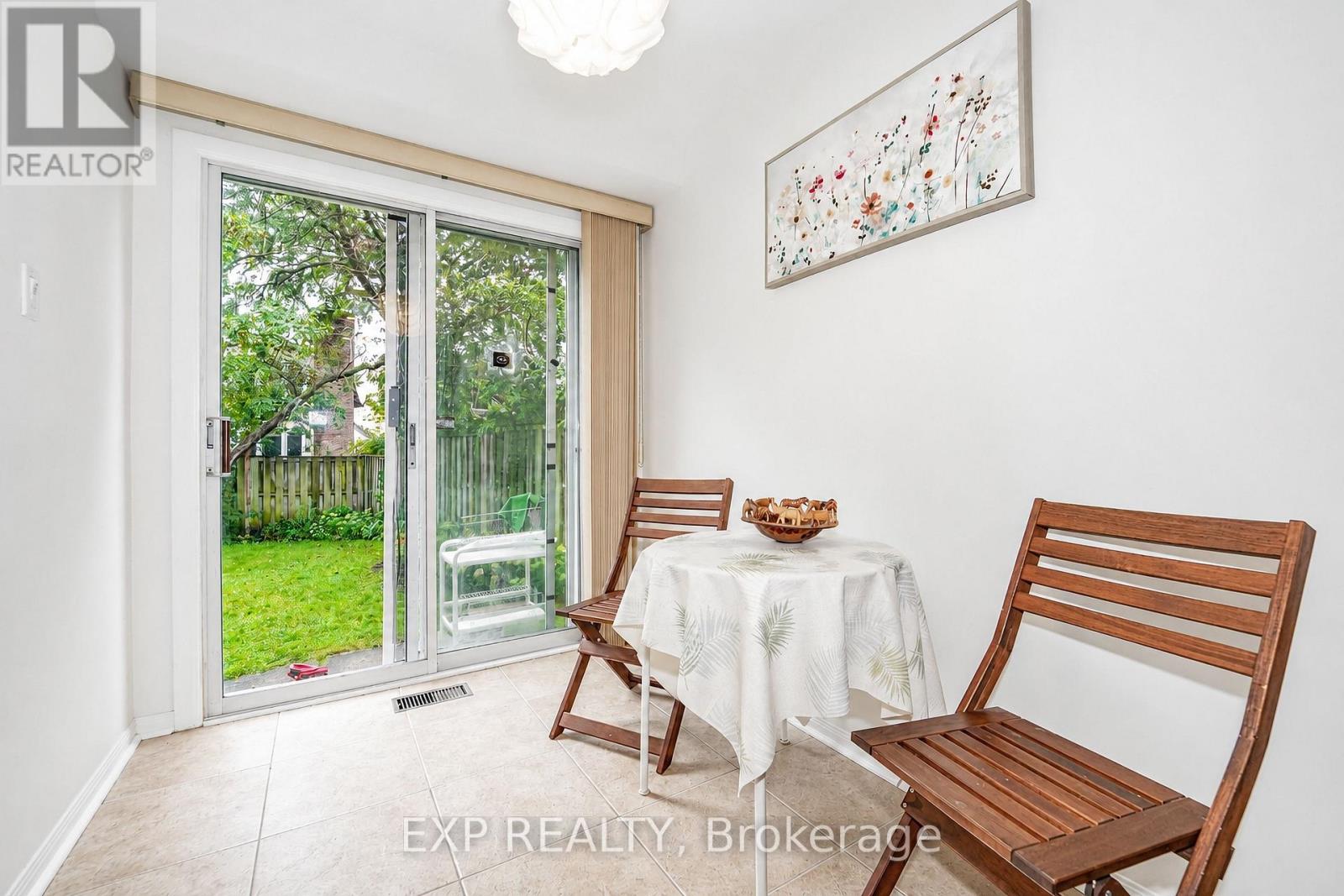 61 Wintermute Boulevard, Toronto, Ontario  M1W 3M7 - Photo 12 - E13736670