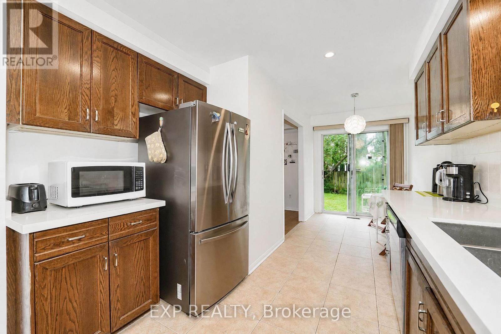 61 Wintermute Boulevard, Toronto, Ontario  M1W 3M7 - Photo 14 - E13736670