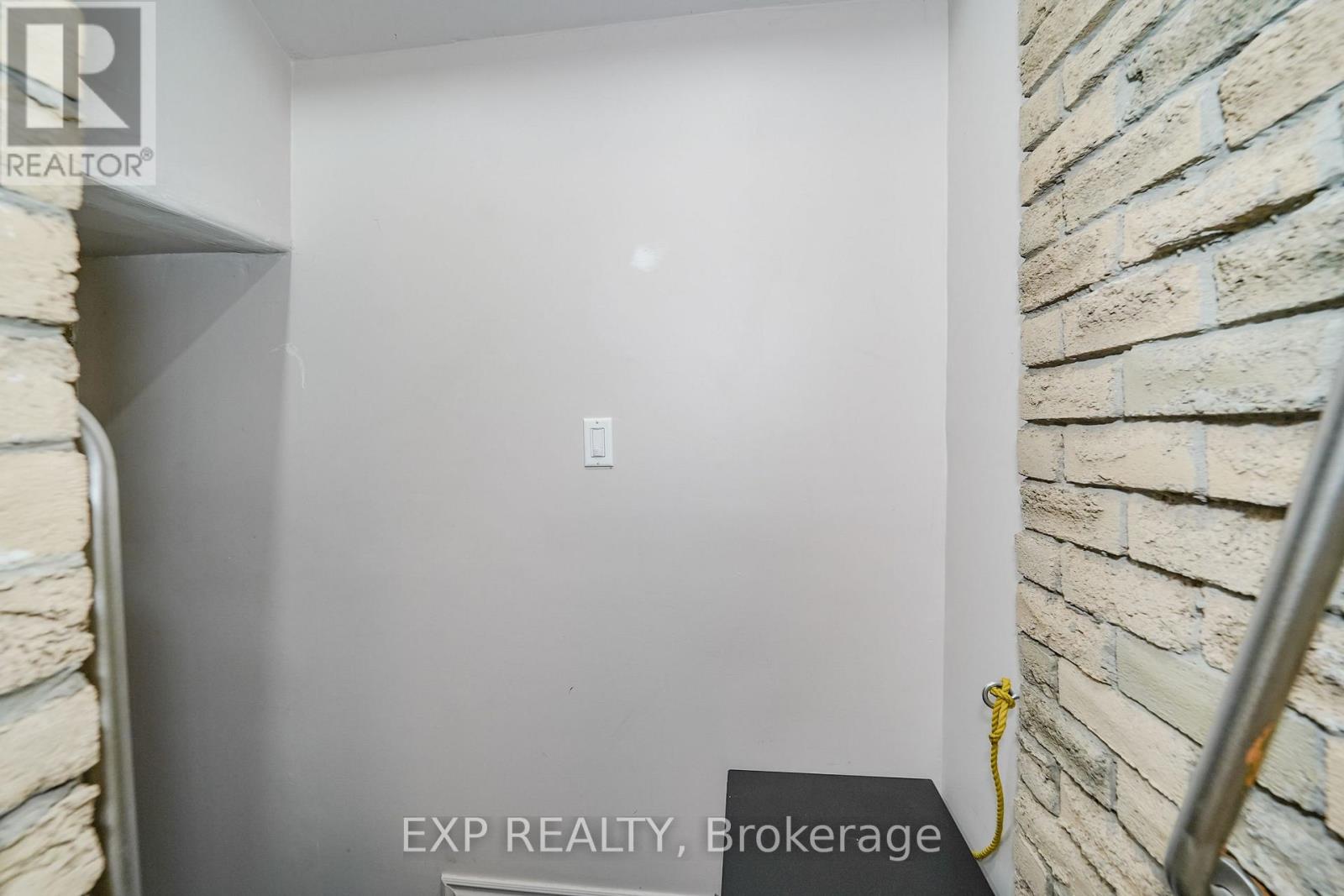 61 Wintermute Boulevard, Toronto, Ontario  M1W 3M7 - Photo 31 - E13736670