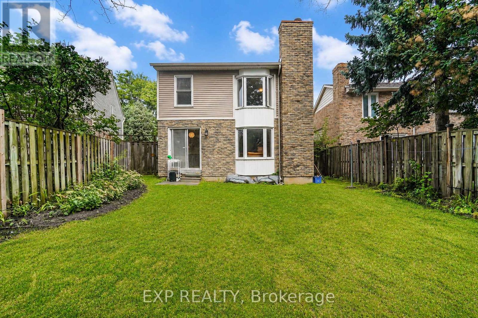 61 Wintermute Boulevard, Toronto, Ontario  M1W 3M7 - Photo 36 - E13736670