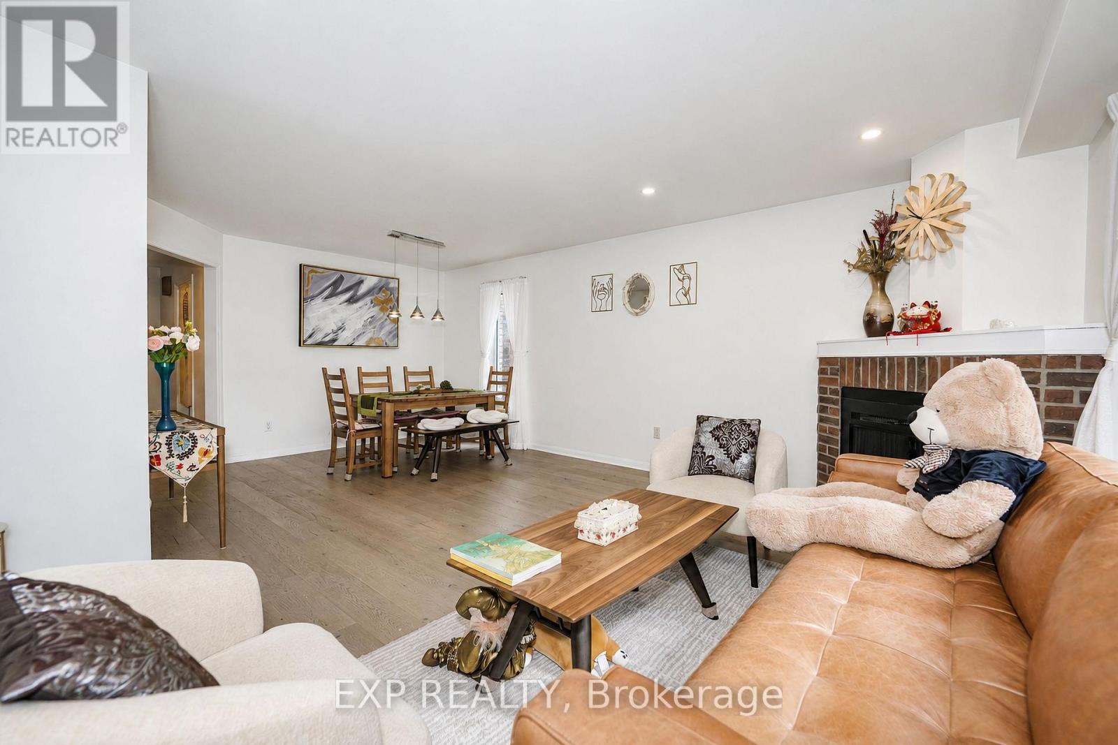 61 Wintermute Boulevard, Toronto, Ontario  M1W 3M7 - Photo 8 - E13736670