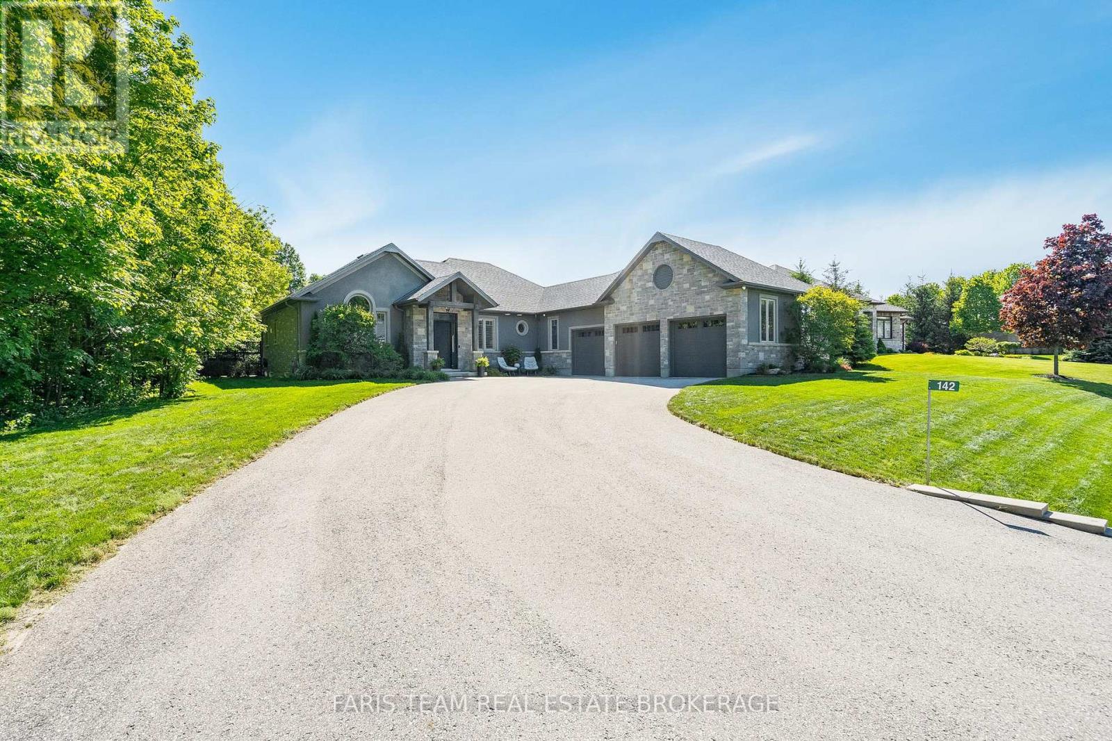 142 Mennill Drive, Springwater, Ontario  L9X 0J2 - Photo 3 - S13248600