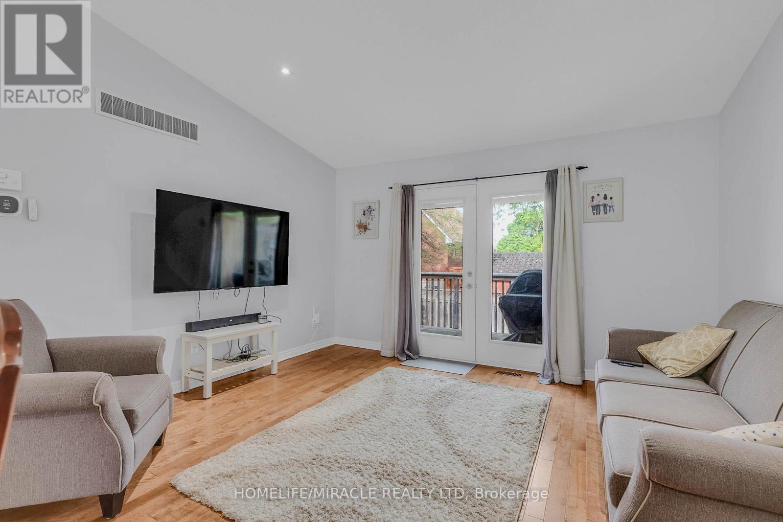 3 - 560 Grey Street, Brantford, Ontario  N3S 0C4 - Photo 8 - X13420132