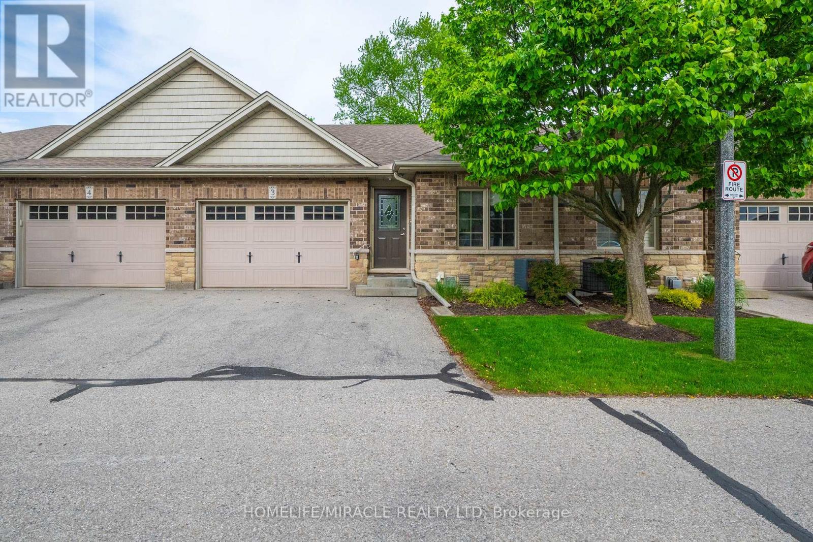 3 - 560 Grey Street, Brantford, Ontario  N3S 0C4 - Photo 2 - X13420132
