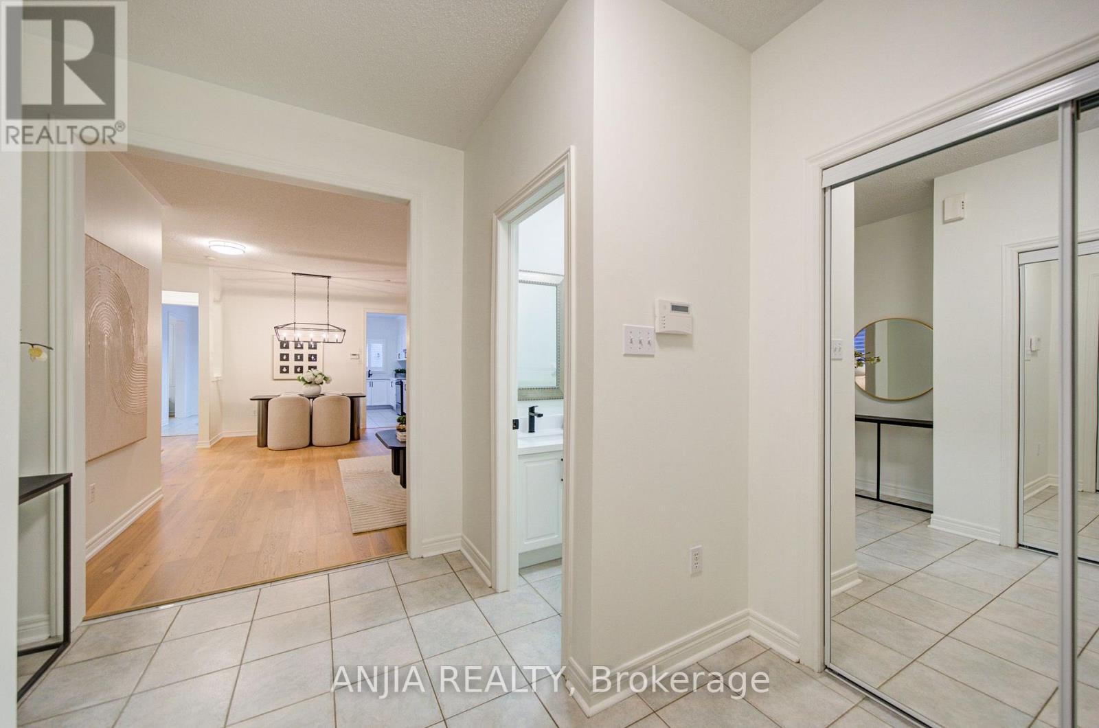 94 Cynthia Jean Street, Markham, Ontario  L6C 2W6 - Photo 4 - N13736490