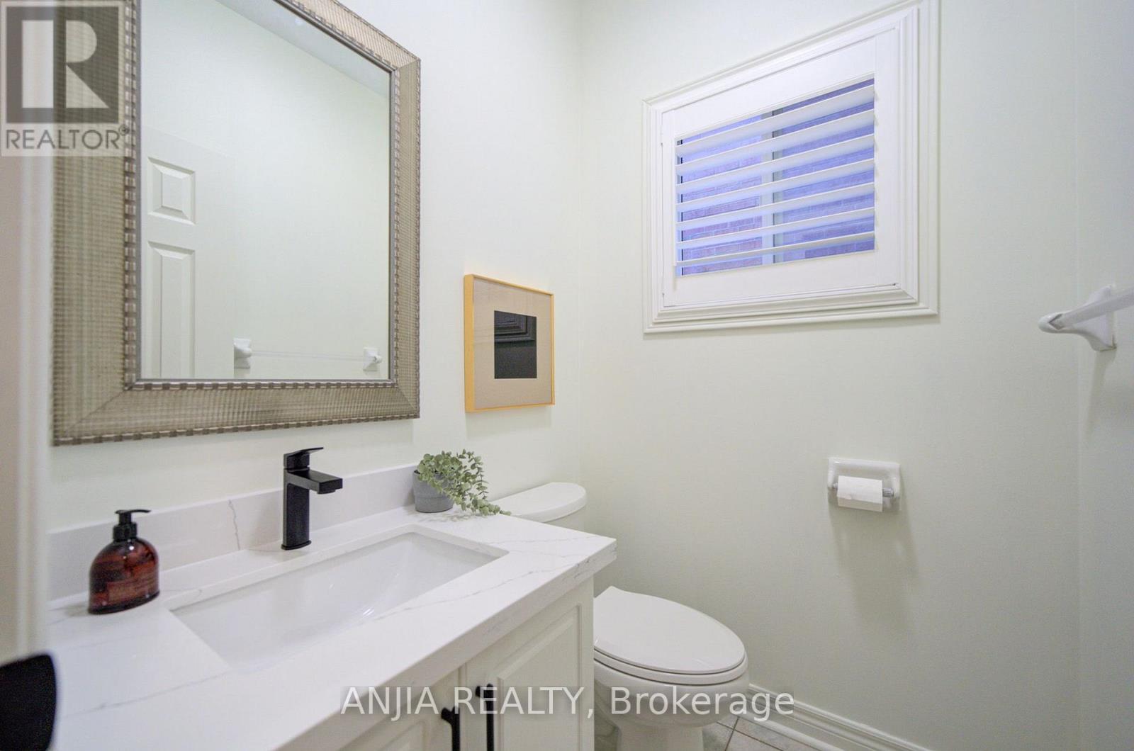 94 Cynthia Jean Street, Markham, Ontario  L6C 2W6 - Photo 5 - N13736490