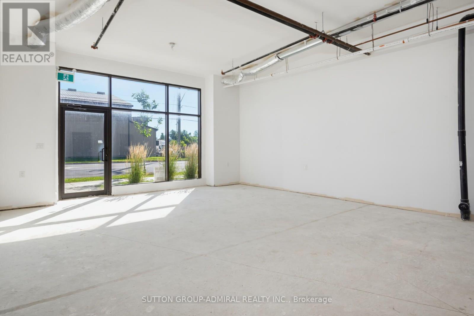 4 - 220 Dissette Street, Bradford West Gwillimbury, Ontario  L3Z 3G8 - Photo 9 - N13736546