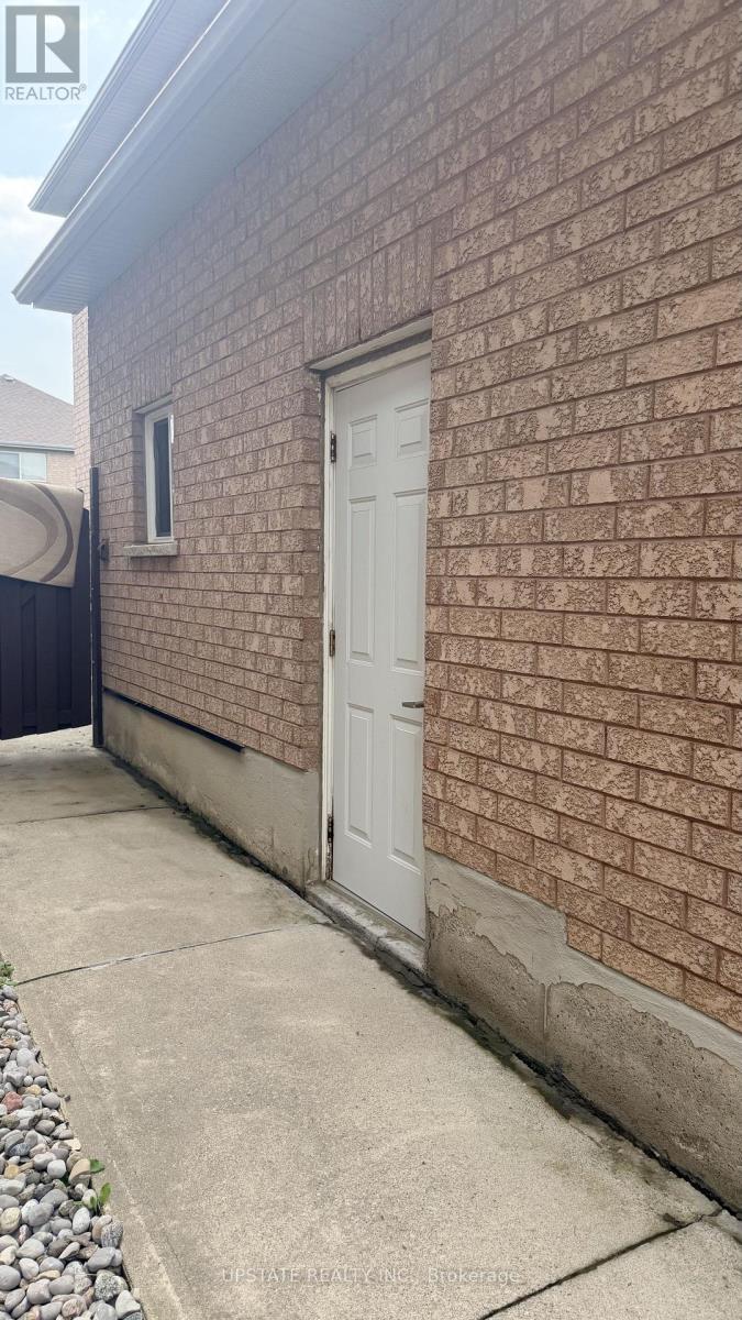 (Basement) - 135 Via Carmine Avenue, Vaughan, Ontario  L4H 1Z9 - Photo 2 - N13736614