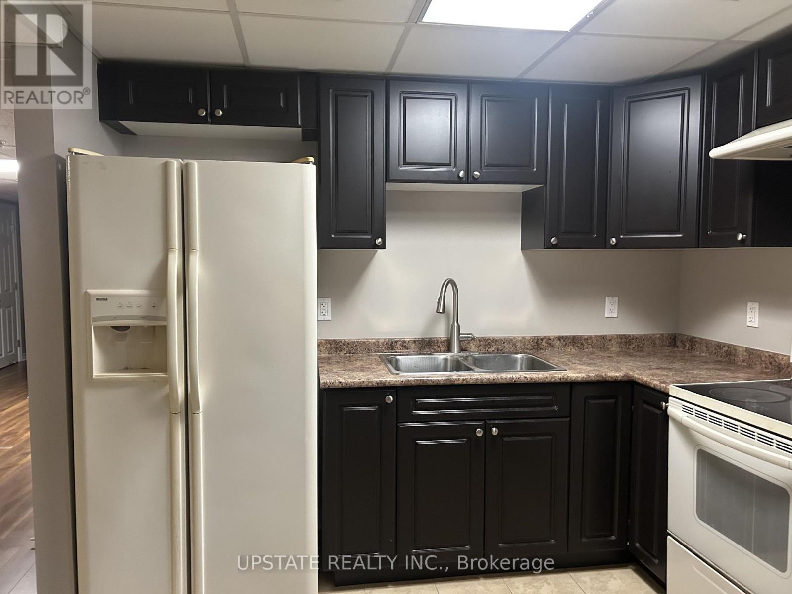 (Basement) - 135 Via Carmine Avenue, Vaughan, Ontario  L4H 1Z9 - Photo 5 - N13736614