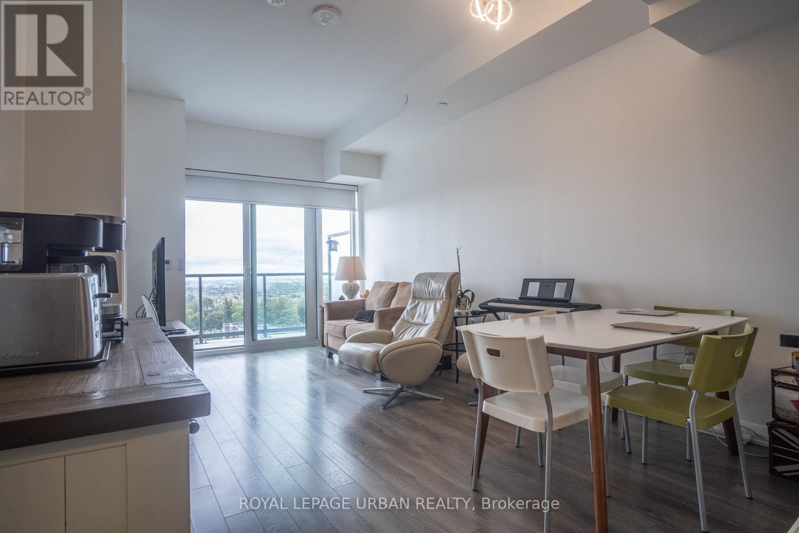 817 - 99 Eagle Rock Way, Vaughan, Ontario  L6A 5A7 - Photo 5 - N13736674