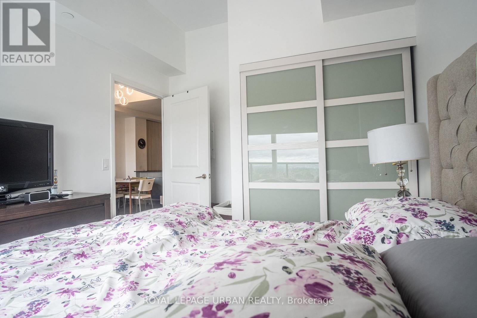 817 - 99 Eagle Rock Way, Vaughan, Ontario  L6A 5A7 - Photo 9 - N13736674