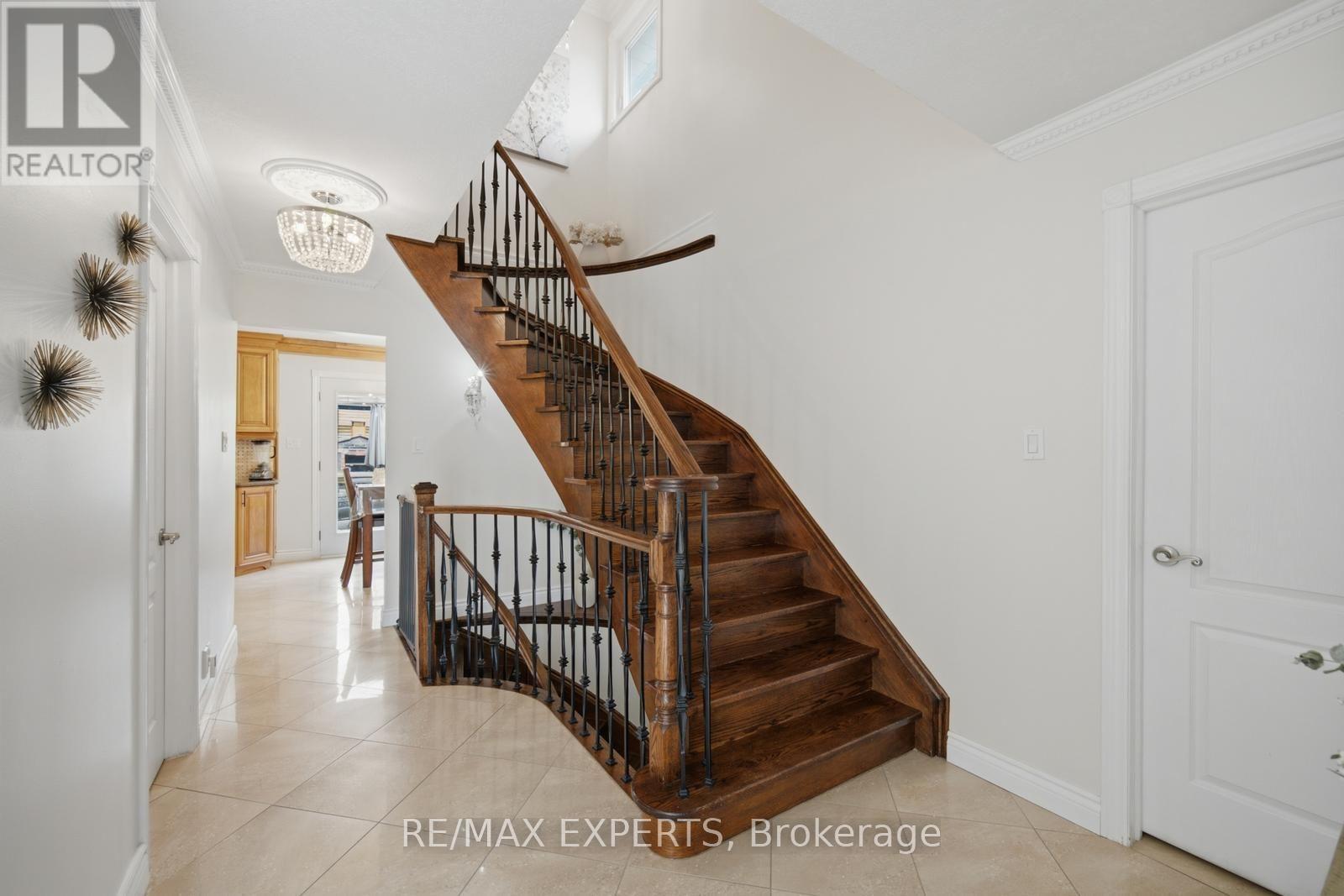 444 Maplegrove Avenue, Bradford West Gwillimbury, Ontario  L3Z 2V6 - Photo 10 - N13736846