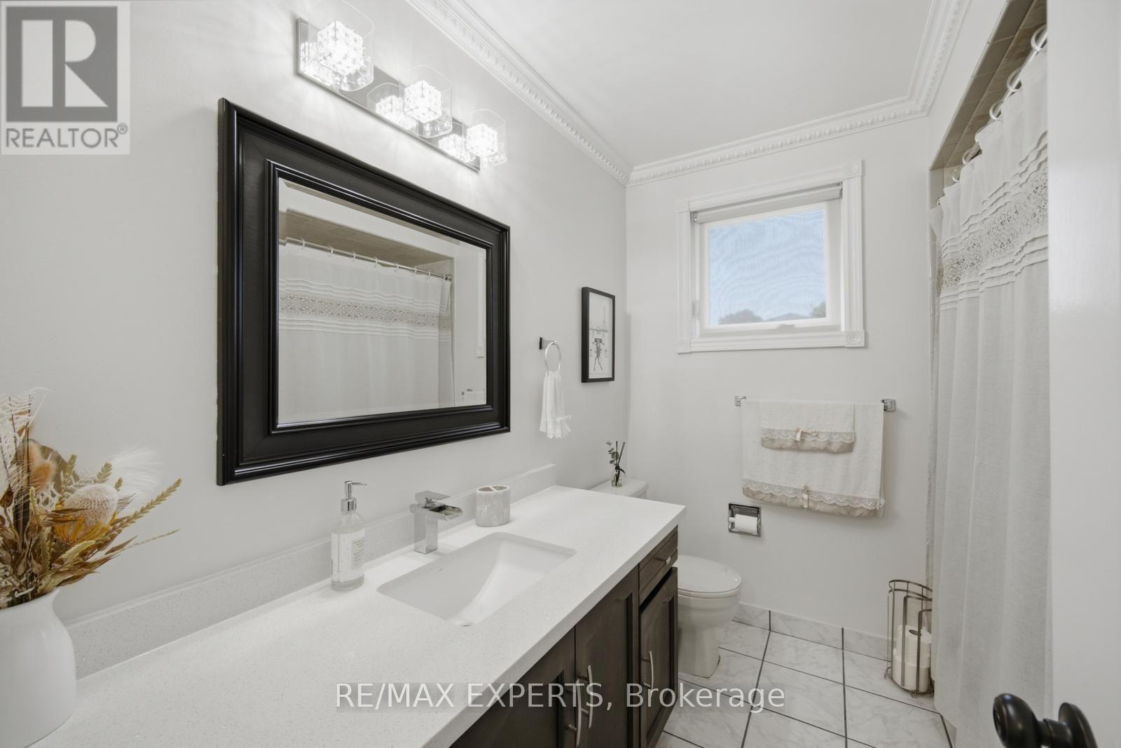 444 Maplegrove Avenue, Bradford West Gwillimbury, Ontario  L3Z 2V6 - Photo 34 - N13736846
