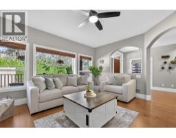 4588 Raymer Road, Kelowna, British Columbia  V1W 1H9 - Photo 6 - 10395957