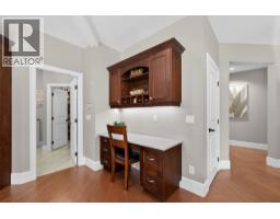 4588 Raymer Road, Kelowna, British Columbia  V1W 1H9 - Photo 11 - 10395957