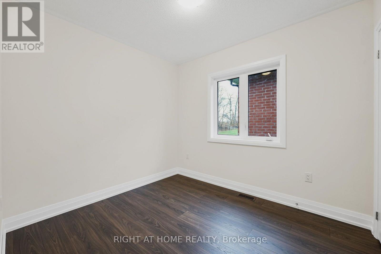51 Bearberry Road, Springwater, Ontario  L9X 2E1 - Photo 31 - S13736766