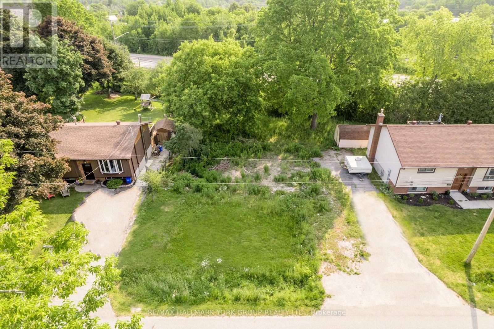 10 First Street, Orillia, Ontario  L3V 4A9 - Photo 3 - S13736770