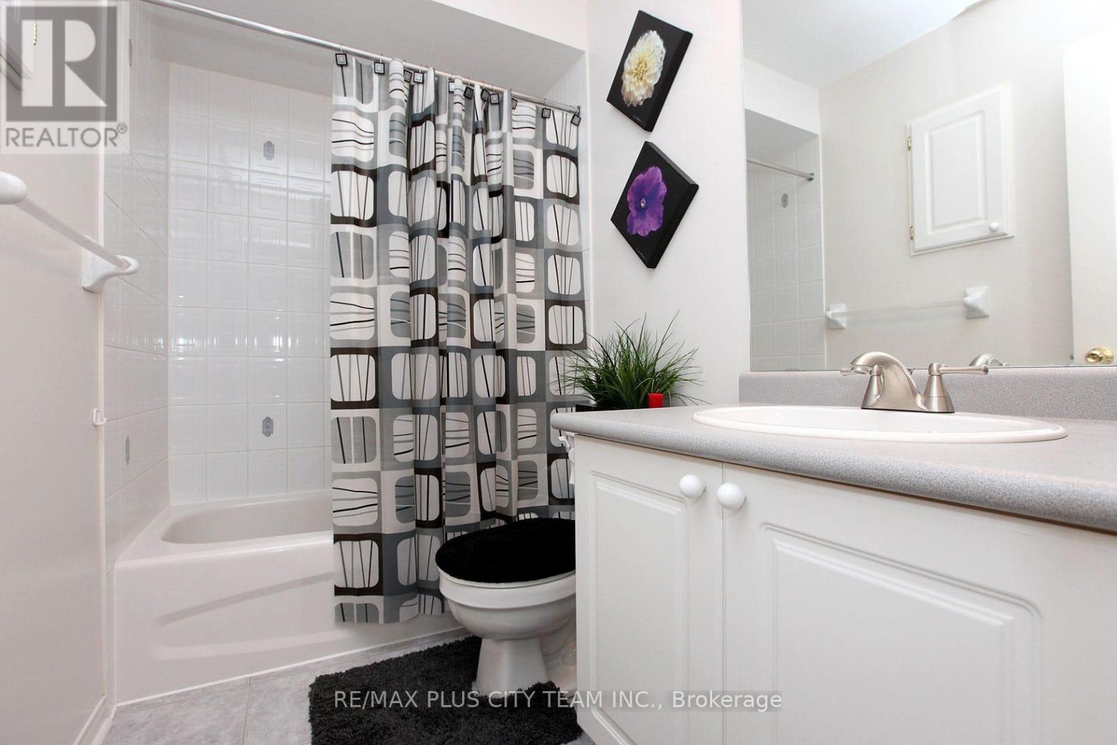 37 Ancestor Drive, Brampton, Ontario  L6X 4Y4 - Photo 7 - W13736478