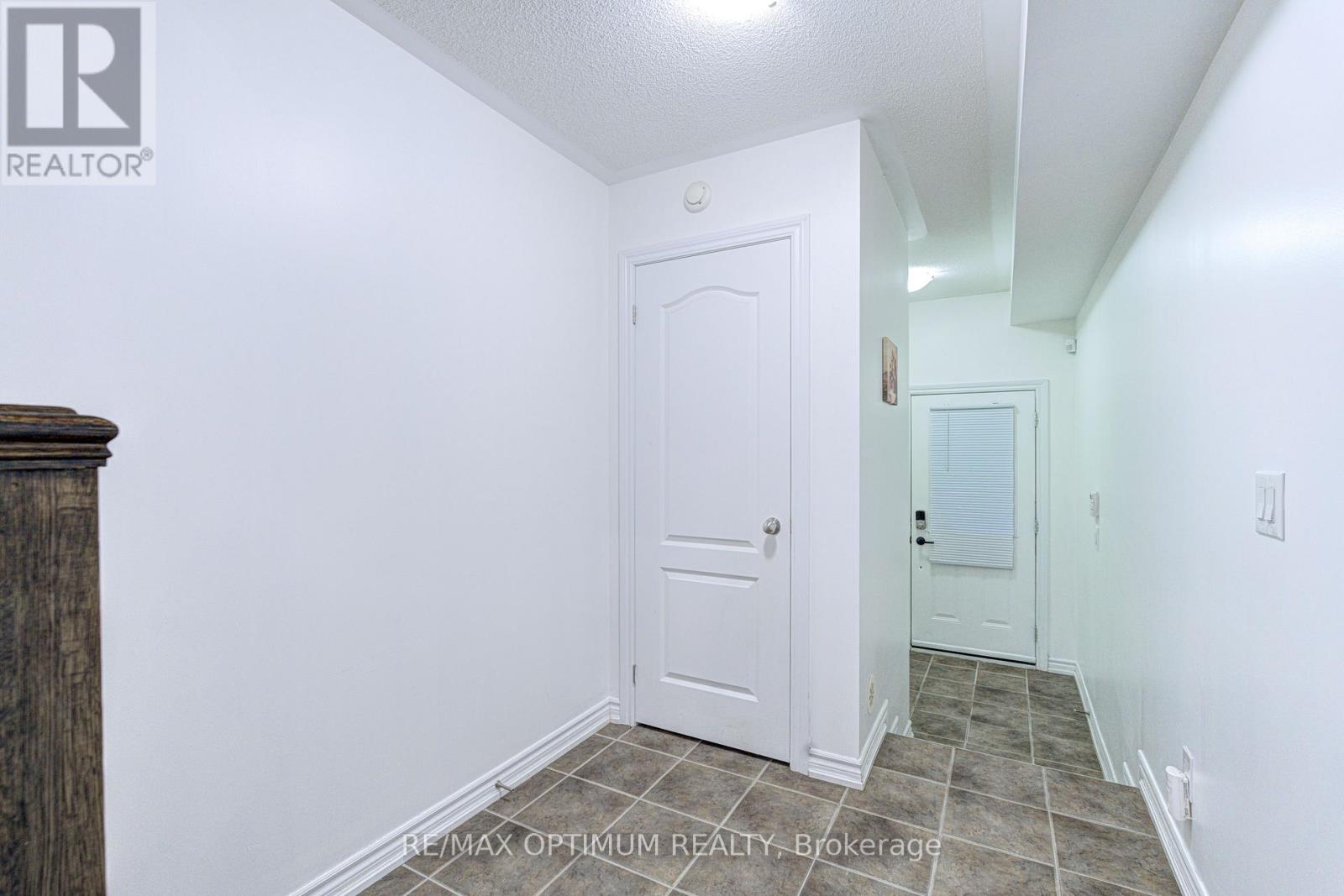 23 Bakewell Street, Brampton, Ontario  L6Y 0P9 - Photo 4 - W13736484