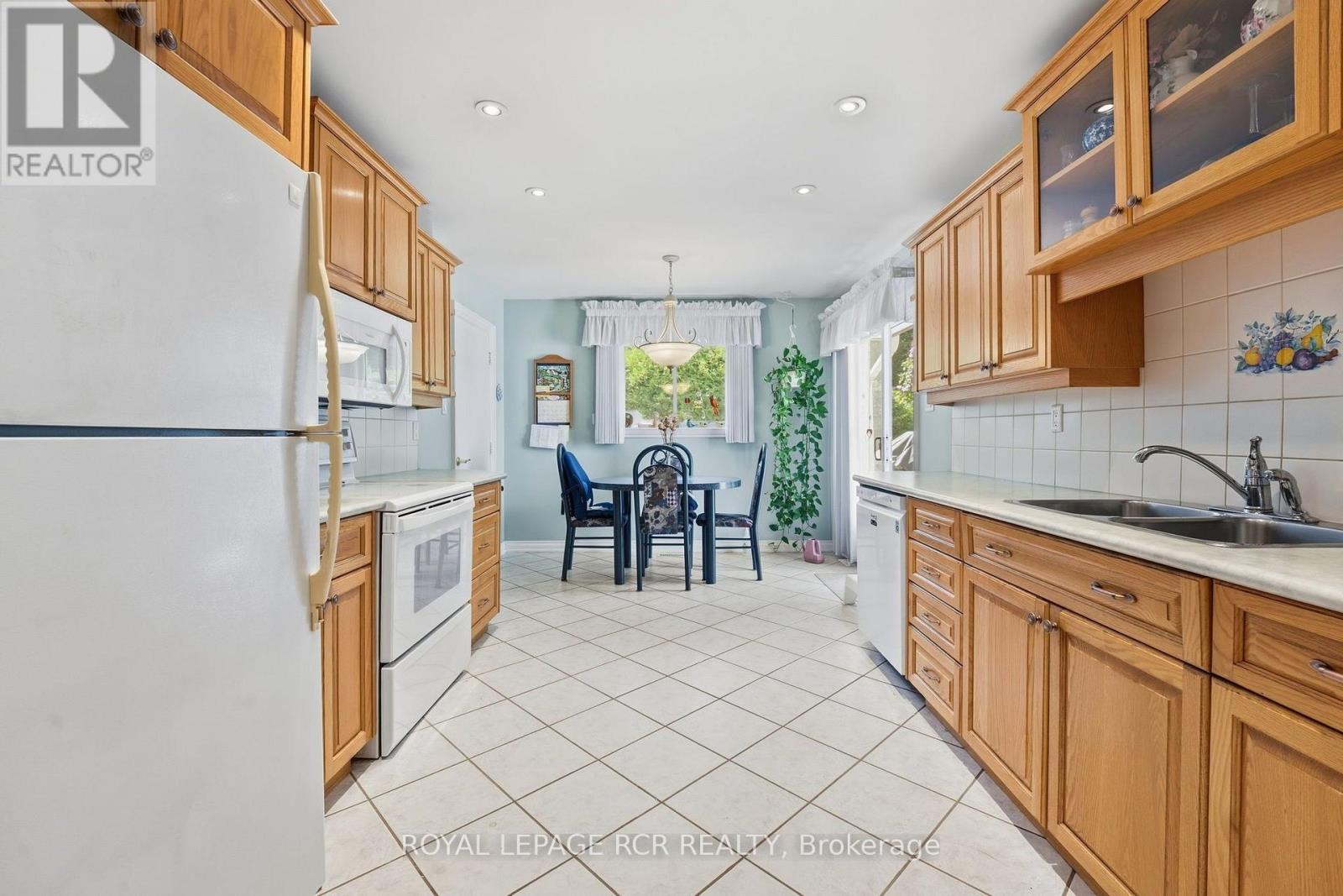 71 Birchview Crescent, Caledon, Ontario  L7E 3X2 - Photo 12 - W13736548