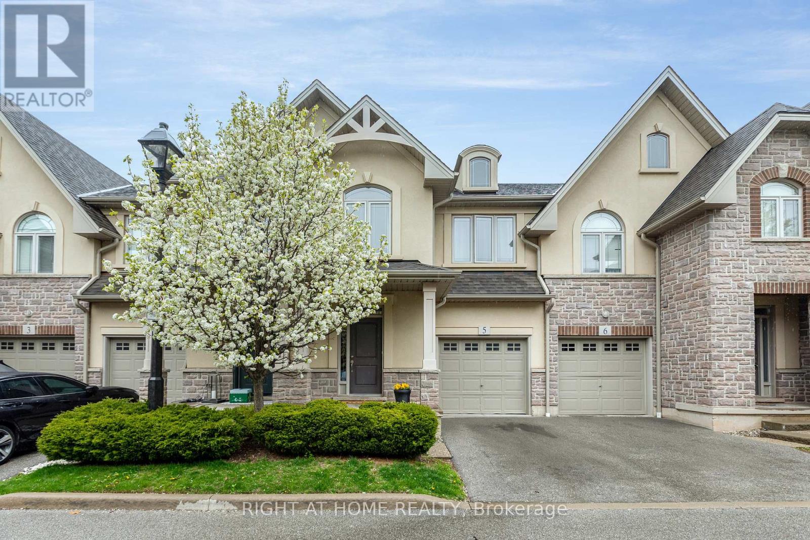 5 - 5056 NEW STREET, Burlington, Ontario