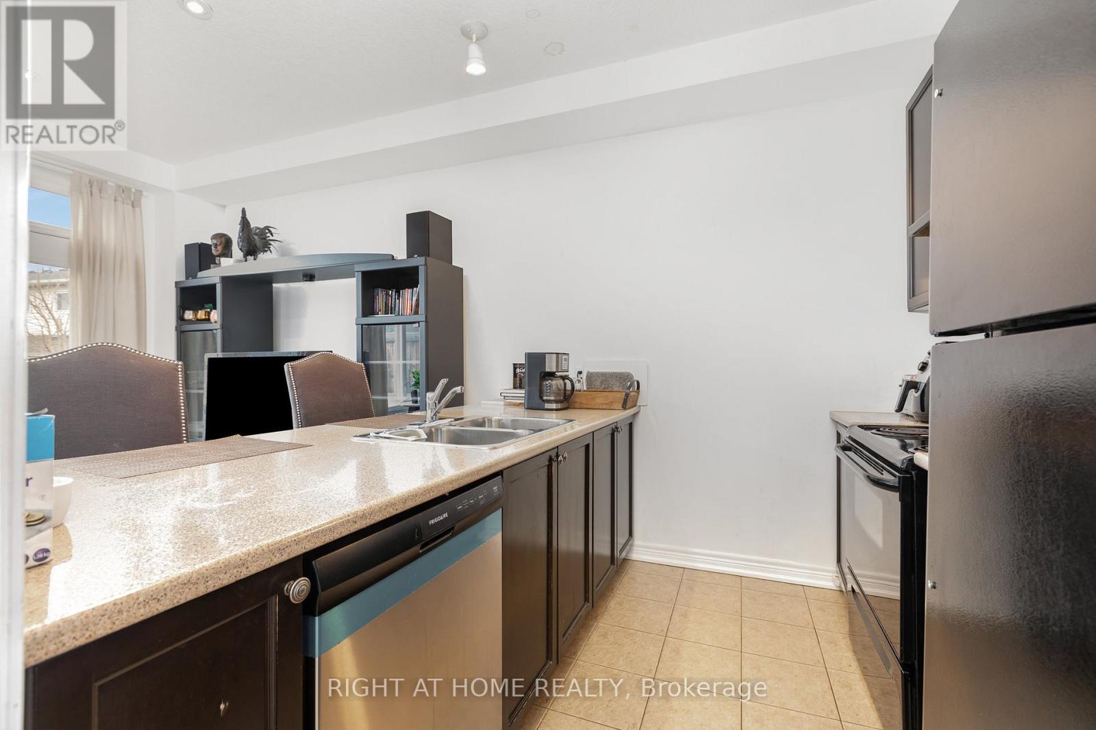 5 - 5056 New Street, Burlington, Ontario  L7L 1V1 - Photo 9 - W13736554
