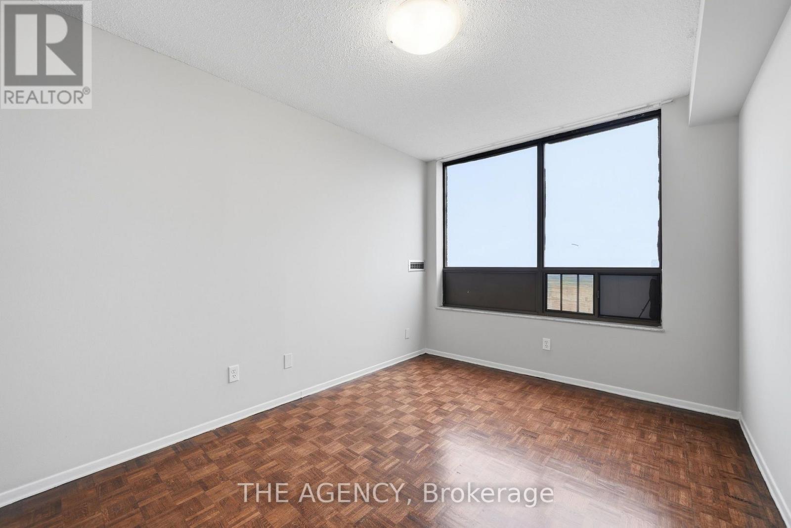 1910a - 2350 Dundas Street W, Toronto, Ontario  M6P 4B1 - Photo 12 - W13736574