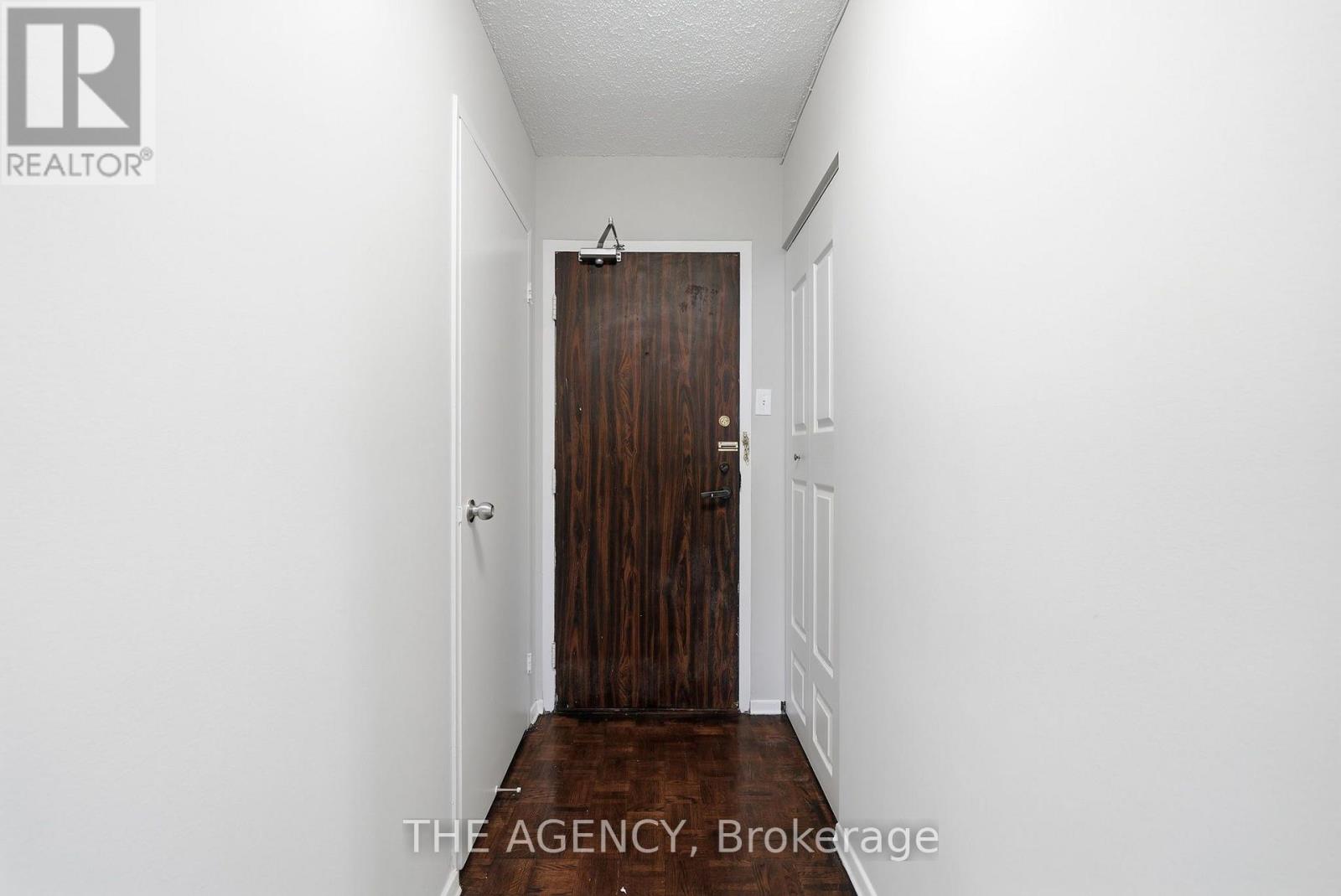 1910a - 2350 Dundas Street W, Toronto, Ontario  M6P 4B1 - Photo 2 - W13736574
