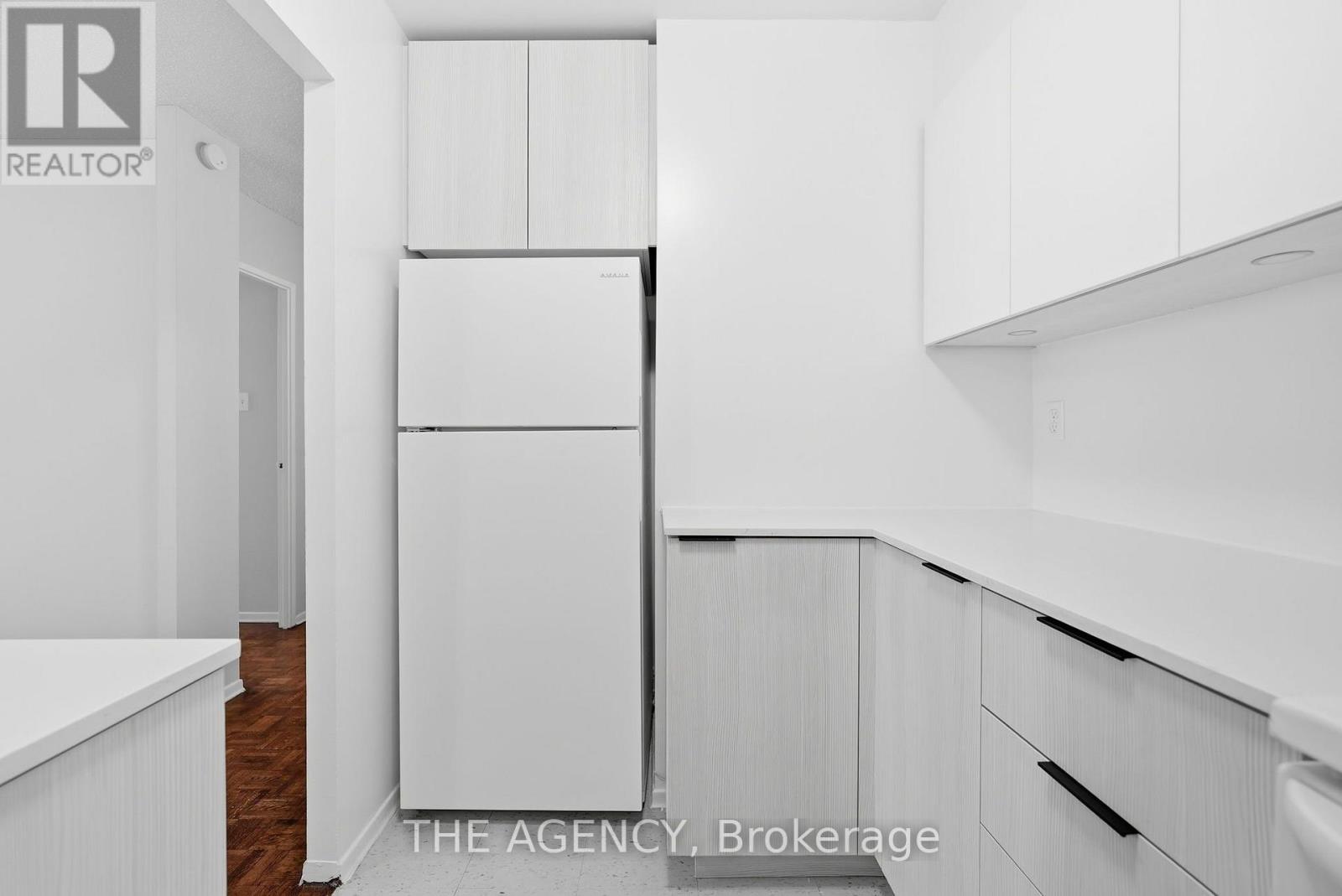 1910a - 2350 Dundas Street W, Toronto, Ontario  M6P 4B1 - Photo 6 - W13736574