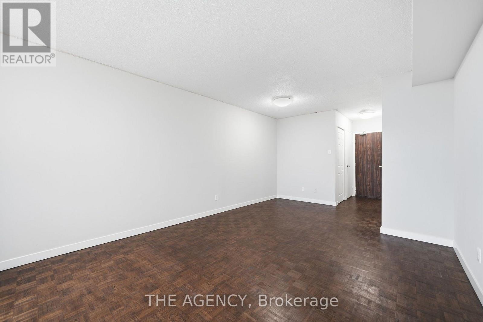 2004a - 2350 Dundas Street W, Toronto, Ontario  M6P 4B1 - Photo 12 - W13736598