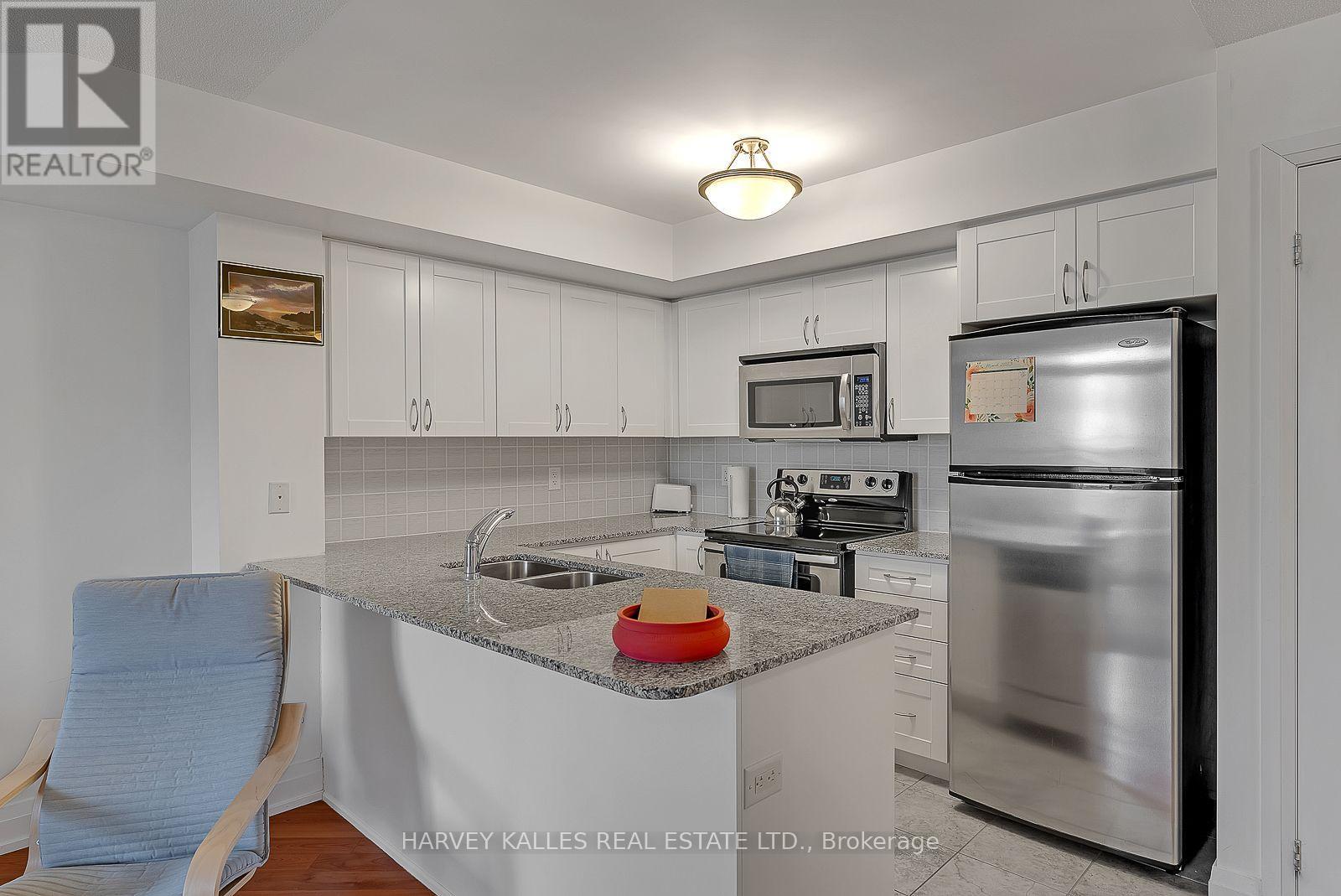 1021 - 1060 Sheppard Avenue W, Toronto, Ontario  M3J 0G7 - Photo 11 - W13736628