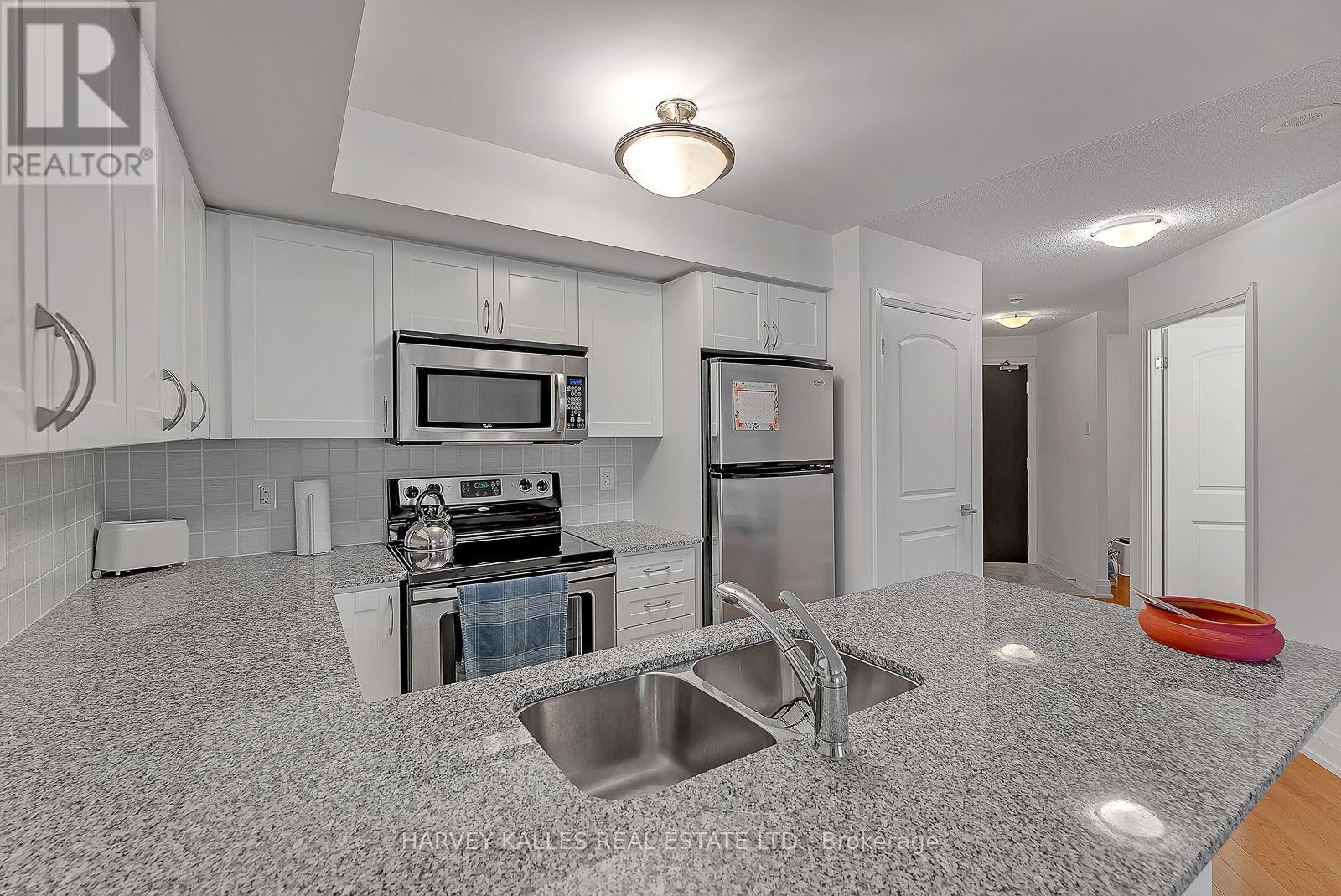 1021 - 1060 Sheppard Avenue W, Toronto, Ontario  M3J 0G7 - Photo 13 - W13736628