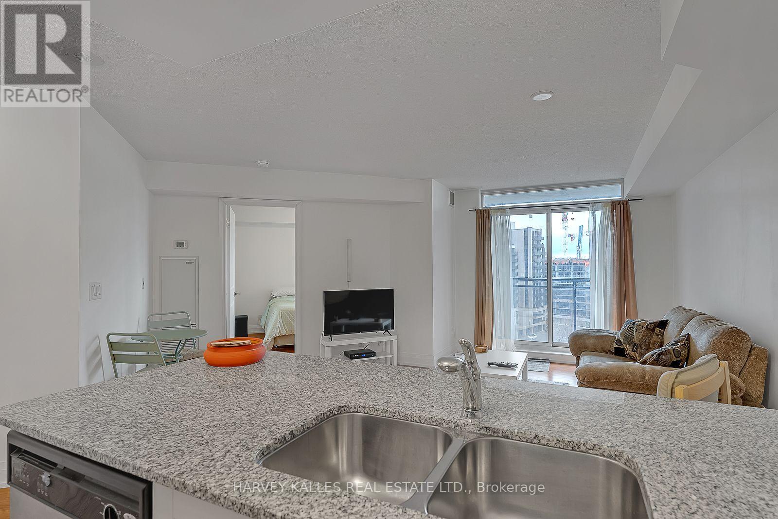 1021 - 1060 Sheppard Avenue W, Toronto, Ontario  M3J 0G7 - Photo 14 - W13736628