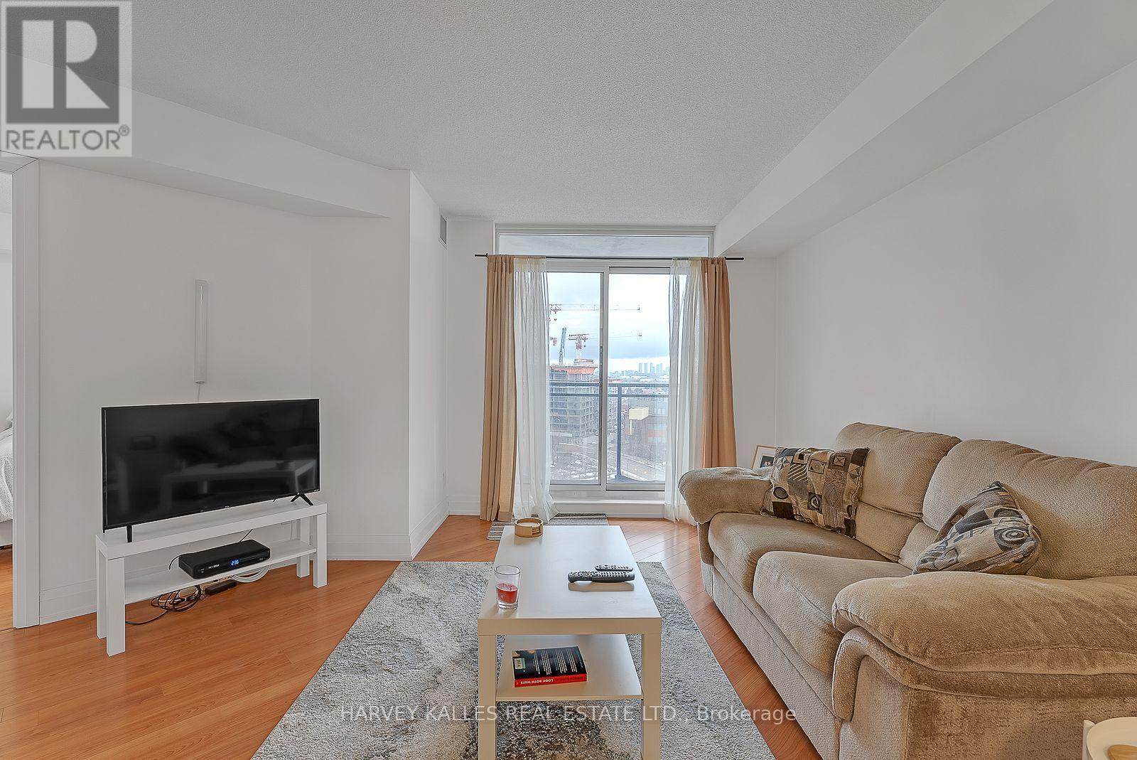 1021 - 1060 Sheppard Avenue W, Toronto, Ontario  M3J 0G7 - Photo 16 - W13736628