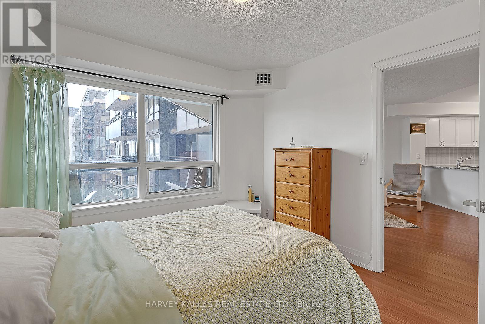 1021 - 1060 Sheppard Avenue W, Toronto, Ontario  M3J 0G7 - Photo 21 - W13736628
