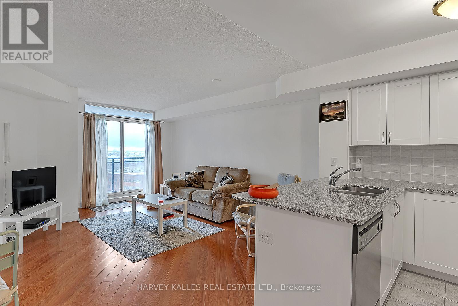 1021 - 1060 Sheppard Avenue W, Toronto, Ontario  M3J 0G7 - Photo 9 - W13736628
