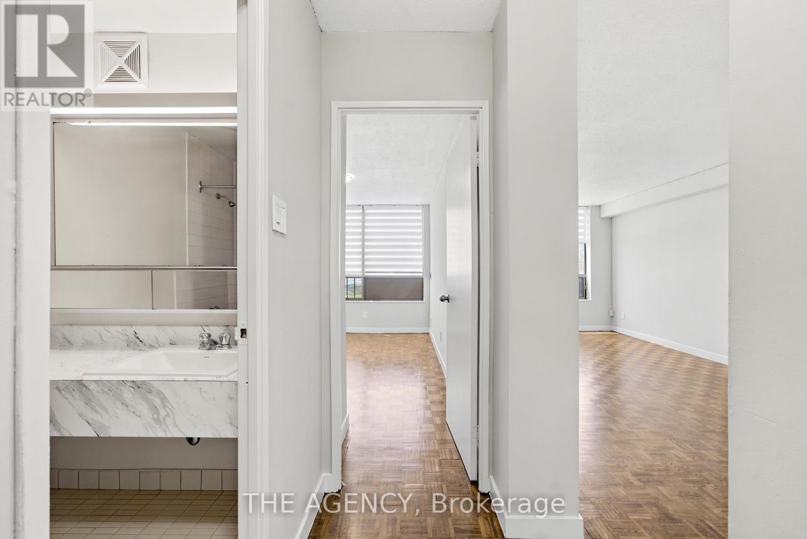 2511a - 2350 Dundas Street W, Toronto, Ontario  M6P 4B1 - Photo 14 - W13736632