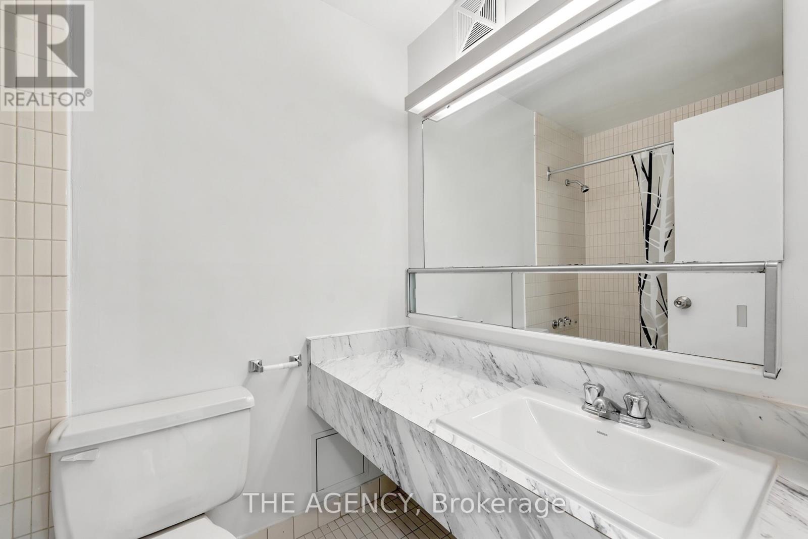 2511a - 2350 Dundas Street W, Toronto, Ontario  M6P 4B1 - Photo 16 - W13736632
