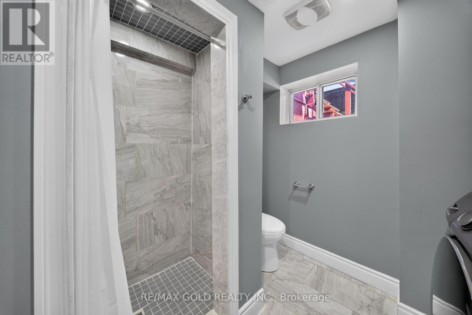 8 Earnscliffe Gate, Brampton, Ontario  L6T 3B3 - Photo 30 - W13736634