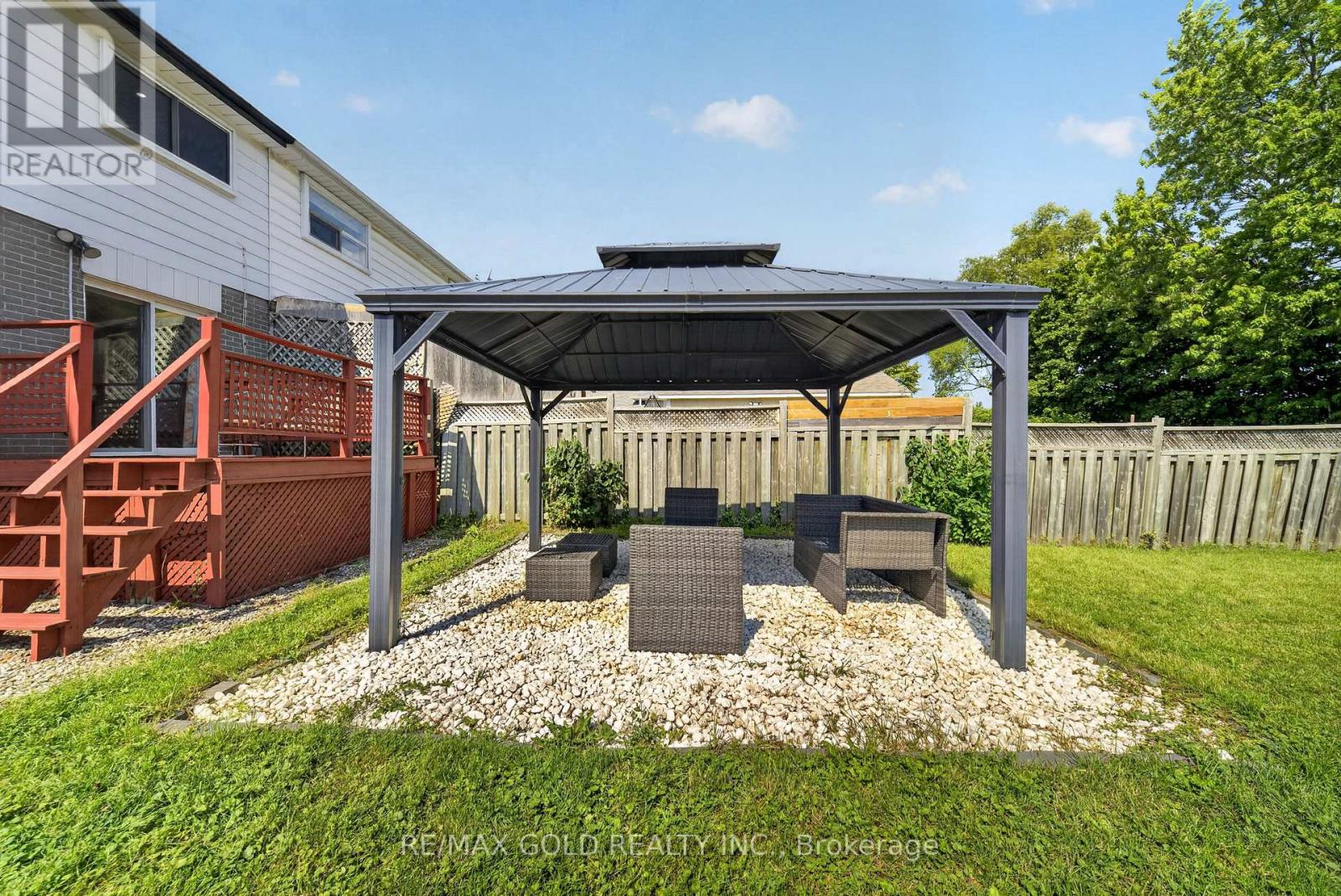 8 Earnscliffe Gate, Brampton, Ontario  L6T 3B3 - Photo 45 - W13736634