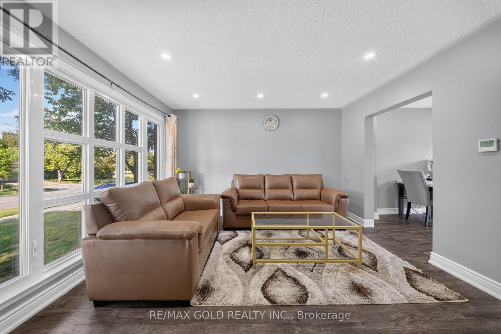 8 Earnscliffe Gate, Brampton, Ontario  L6T 3B3 - Photo 8 - W13736634